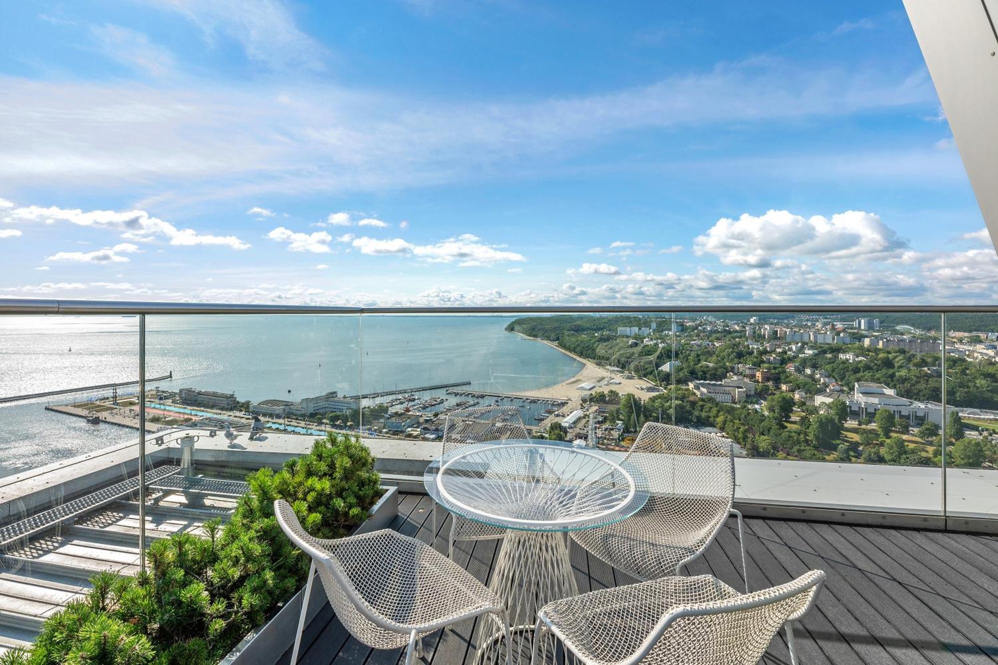 Sea Towers Apartment Gdynia Exterior photo
