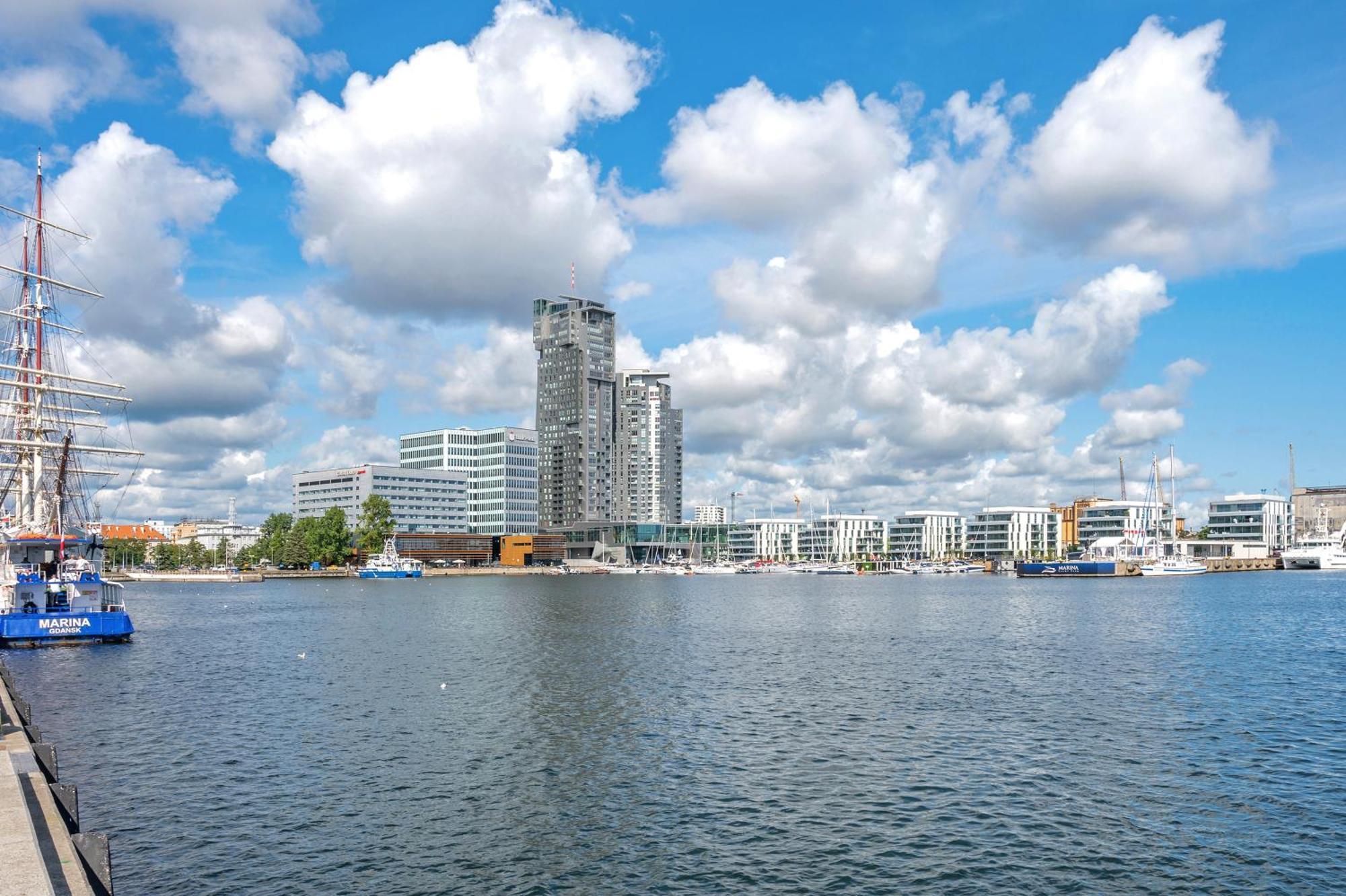 Sea Towers Apartment Gdynia Exterior photo
